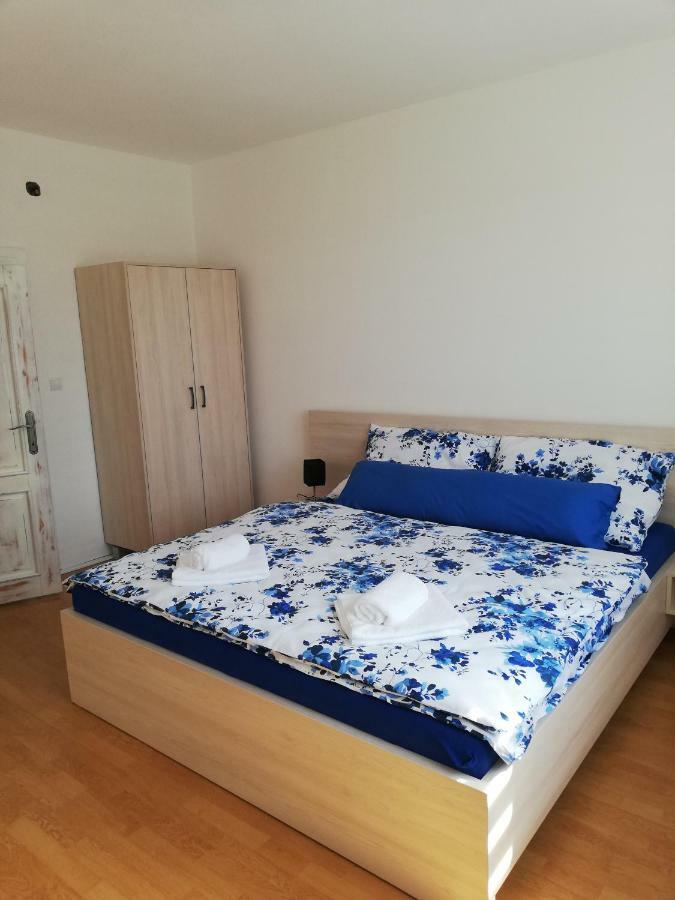 Apartman Julrich Vrbov Exterior photo